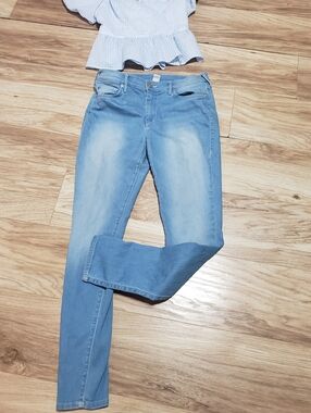 True Religion Women Halle Skinny Midrise Light Blue Wash Size 31